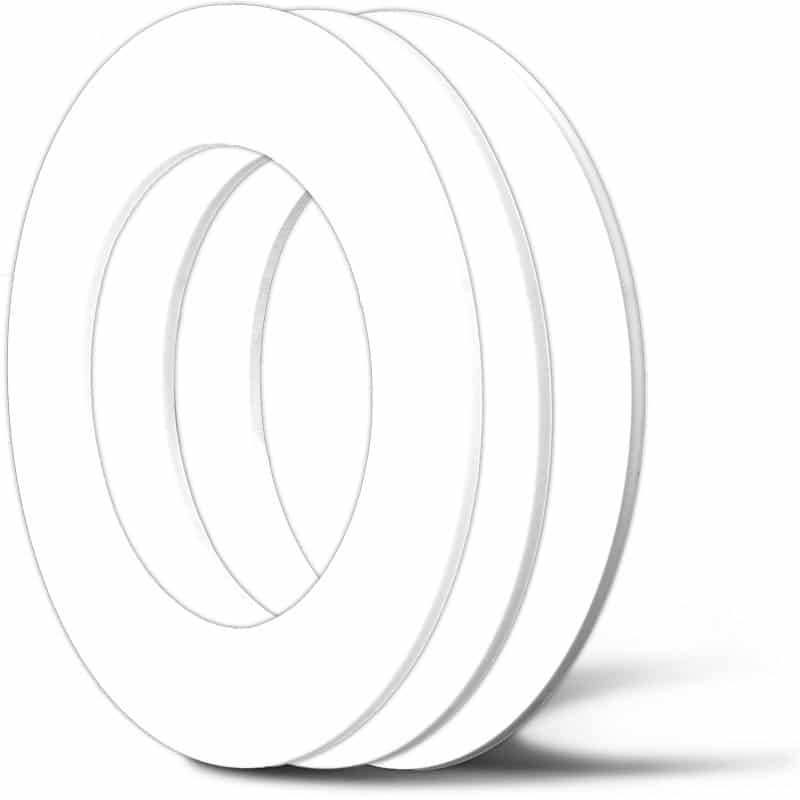 Deutsch: Abbildung zeigt PTFE Flachdichtungen (von links nach rechts): reine PTFE Flachdichtung, PTFE Flachdichtung mit 25 % Glas und ePTFE-Flachdichtung English: Illustration shows PTFE flat gaskets (from left to right): pure PTFE flat gasket, PTFE flat gasket with 25 % glass and ePTFE flat gasket